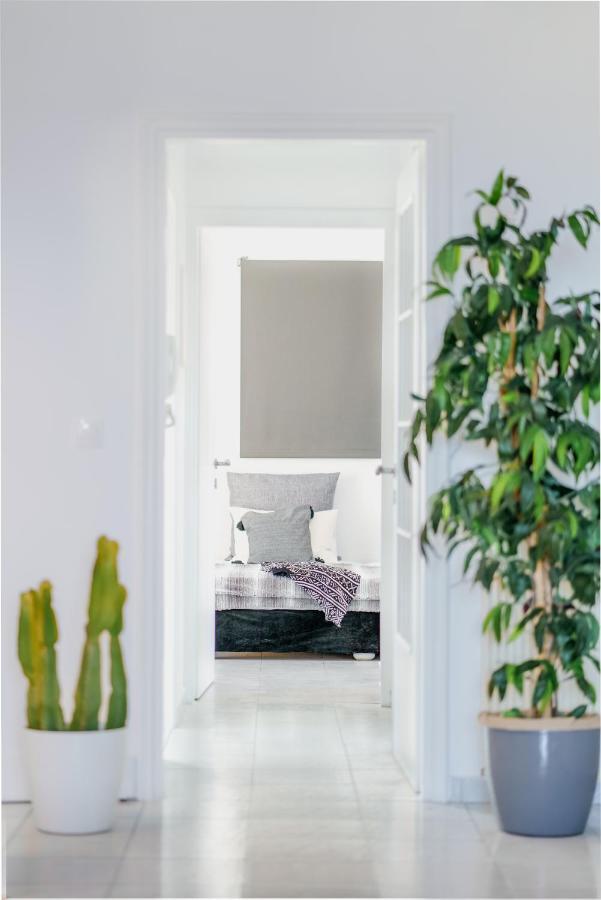 Bedspot Apartment Iraklion Buitenkant foto