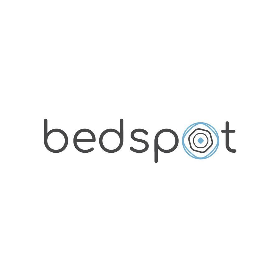 Bedspot Apartment Iraklion Buitenkant foto
